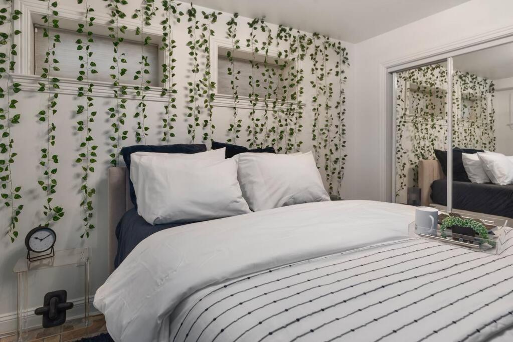 Upscale 2Br Apartment With Patio Waszyngton Zewnętrze zdjęcie